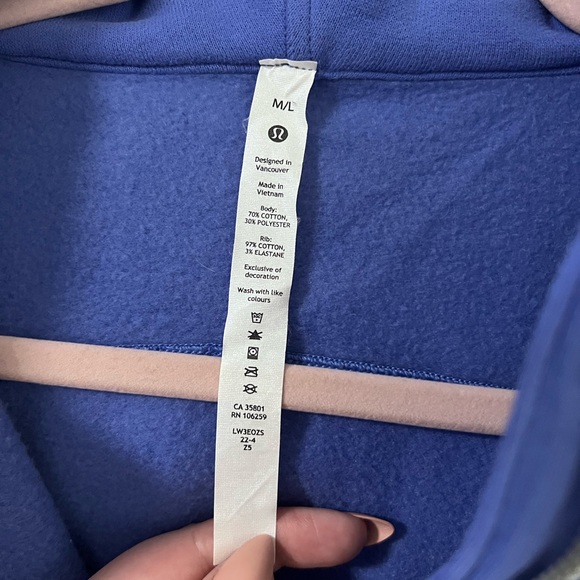 Lululemon Full Zip Scuba - Picture 3 of 5